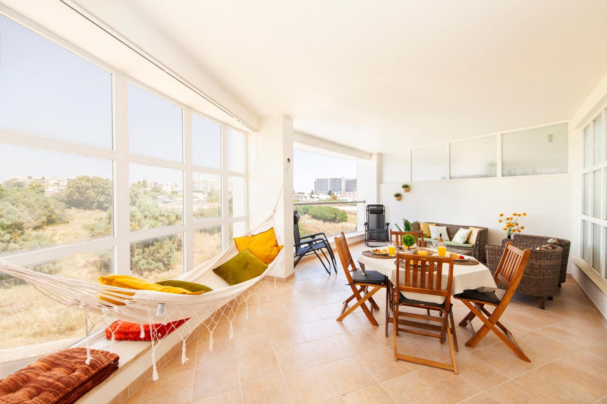 Curitiba By Algarve Vacation Apartment
